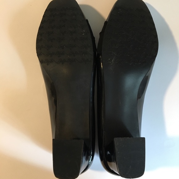 Soft style by Hush Puppies patent leather shoes - Picture 3 of 6